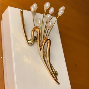 VTG Abstract Gold Tone Rice Pearls Brooch Pin